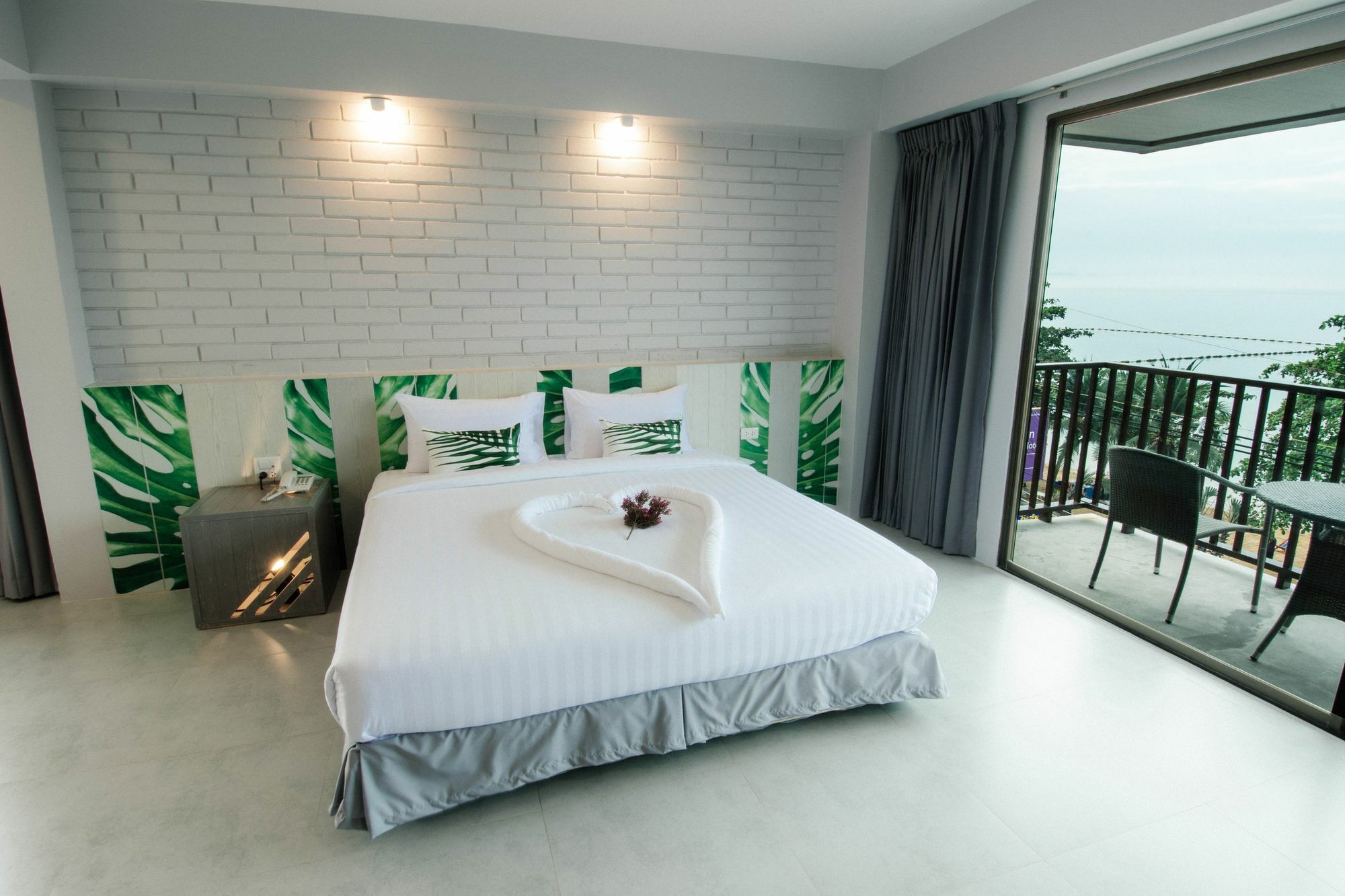 The Pat Hotel Jomtien Beach Exterior foto