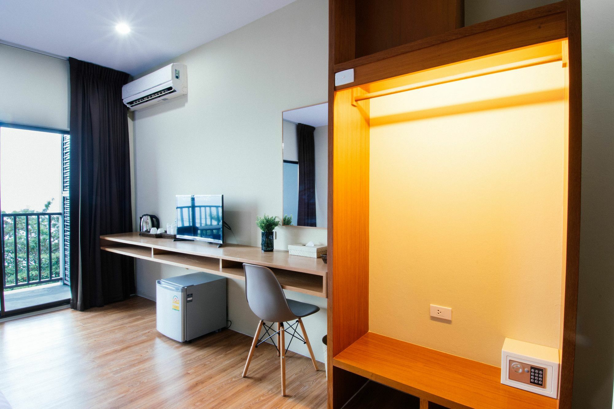 The Pat Hotel Jomtien Beach Exterior foto